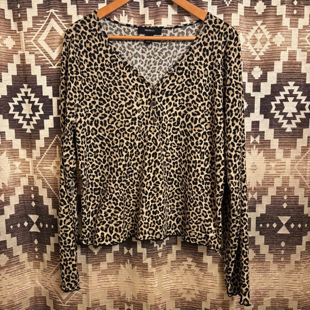 Forever 21 Women’s Cheetah / Leopard Print Long Sleeve Ribbed Top, Size 3X